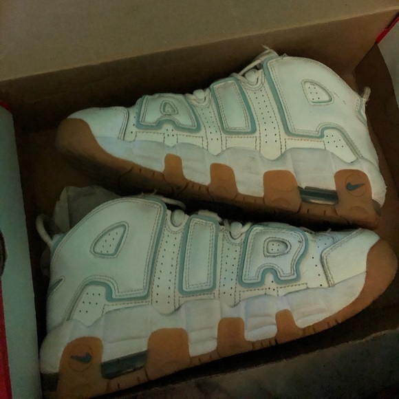 Jordan Shoes - just trading, only wore 3 times scrub on the shoe